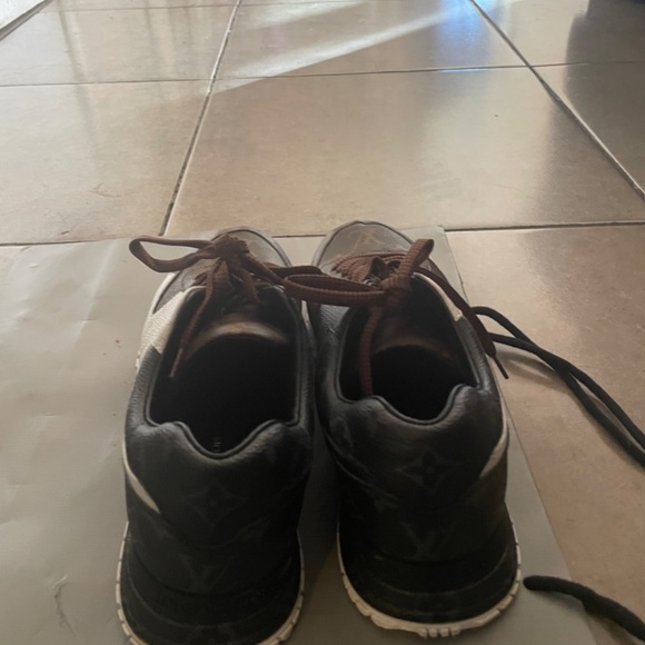 Selling Louis Vuitton Run Away’s Only Wore Once (Size 6 1/2) Authentic Designer - Picture 2 of 5